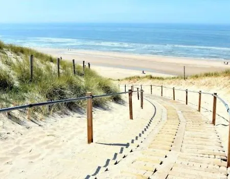 House Met Parkeerplaats In Het Centrum Holiday home *